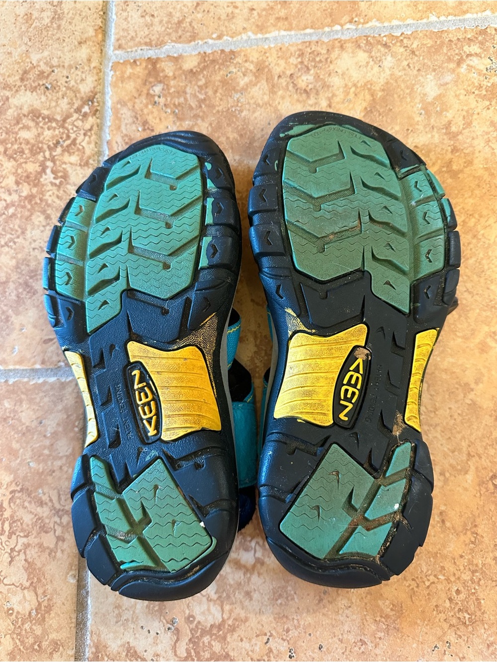 Keen Women’s Teal and Black Closed-Toe Sport Sandals - Picture 5 of 6